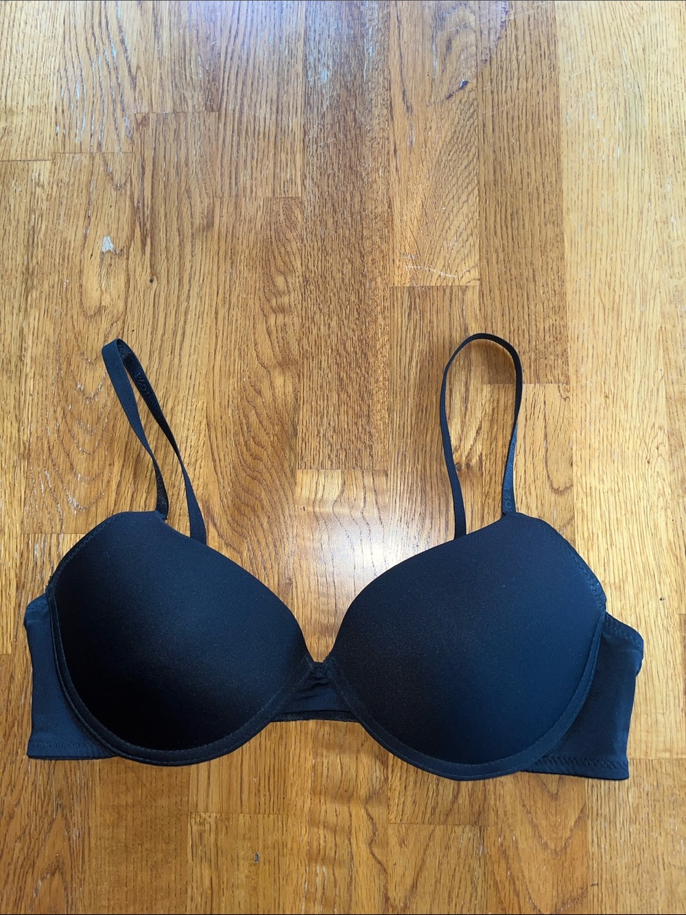 Black Molded T-Shirt Bra - Women's Intimates